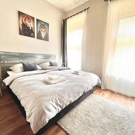 Appartement Kohaz Apartman à Veszprém Extérieur photo