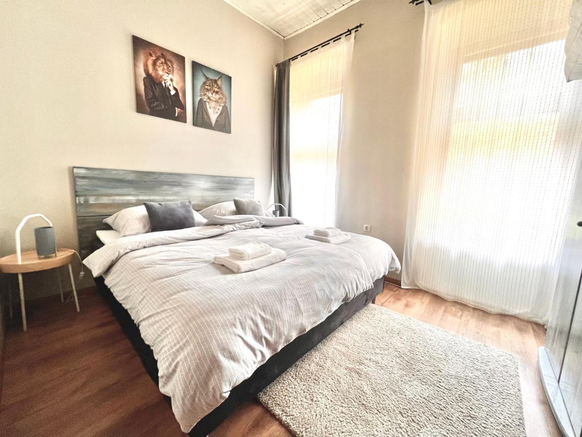 Appartement Kohaz Apartman à Veszprém Extérieur photo